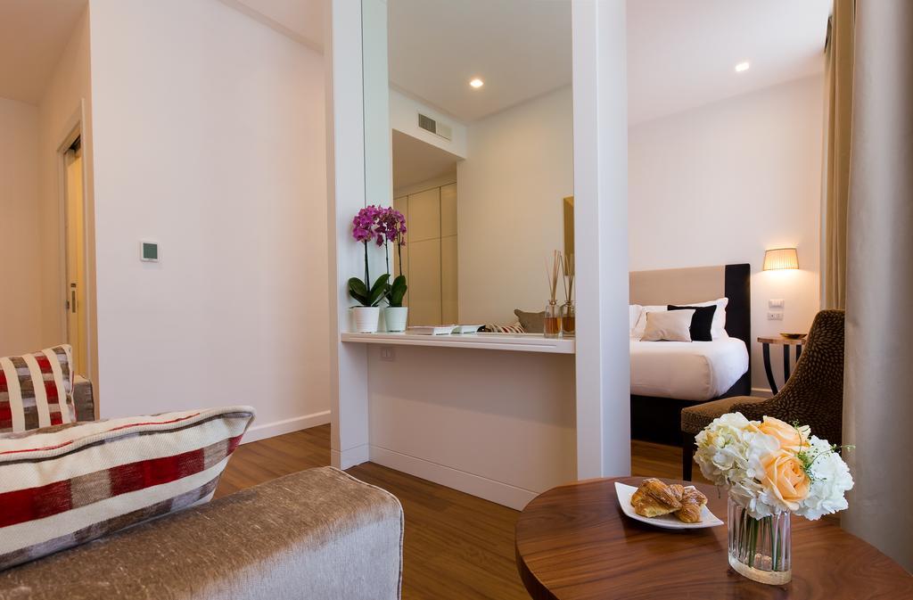 Bed & Breakfast 900 Piazza Del Popolo Rom