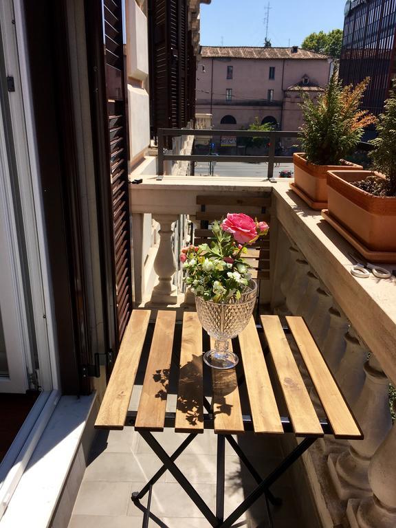Bed & Breakfast 900 Piazza Del Popolo Rom